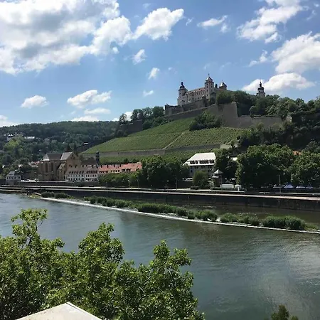 Ferienwohnung Weinbergsblick Optimale Stadtnaehe Ochsenfurt Exterior foto